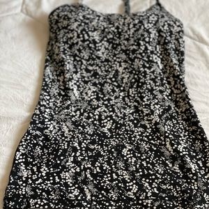 Racer bank lululemon tank size 6